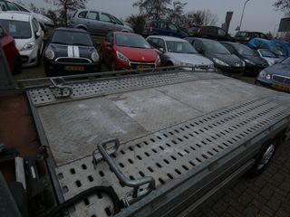 Voertuigafbeelding 4