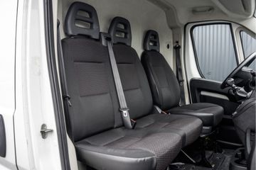 Voertuigafbeelding 12