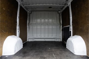 Voertuigafbeelding 9