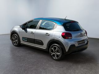 Voertuigafbeelding 2