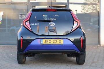 Voertuigafbeelding 4