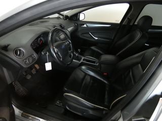 Voertuigafbeelding 2