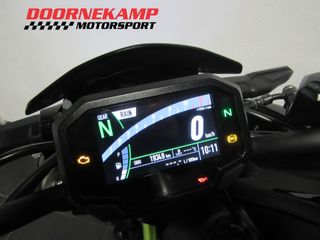 Voertuigafbeelding 6