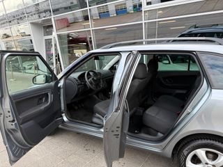 Voertuigafbeelding 9