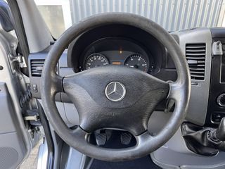 Voertuigafbeelding 10