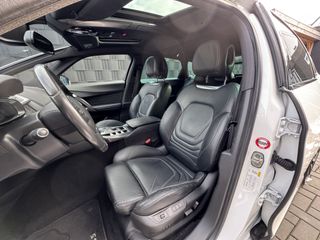 Voertuigafbeelding 13