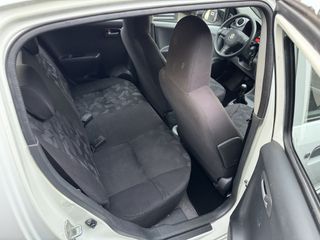 Voertuigafbeelding 12