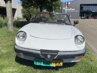 Alfa Romeo Spider - 70-DV-RK - Polisa Lease