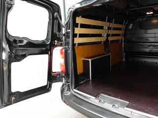 Voertuigafbeelding 5