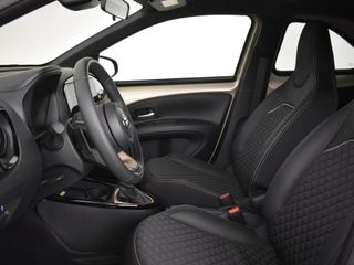 Voertuigafbeelding 14