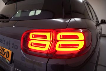 Voertuigafbeelding 35