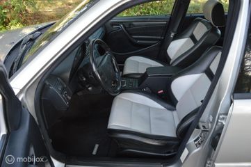 Voertuigafbeelding 11