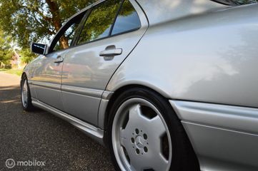 Voertuigafbeelding 15