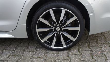 Voertuigafbeelding 3