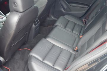 Voertuigafbeelding 9