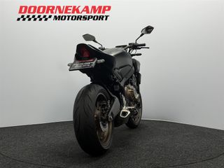 Voertuigafbeelding 13