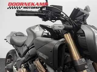 Voertuigafbeelding 17