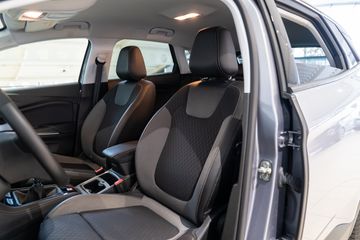 Voertuigafbeelding 12