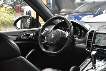 Voertuigafbeelding 6