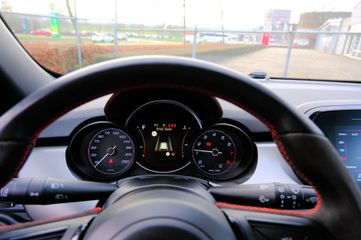 Voertuigafbeelding 12