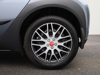 Voertuigafbeelding 12