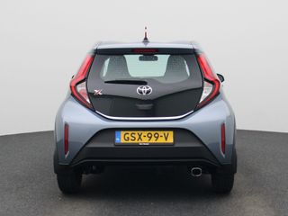 Voertuigafbeelding 4