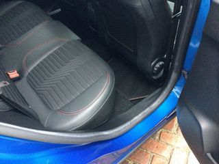 Voertuigafbeelding 4