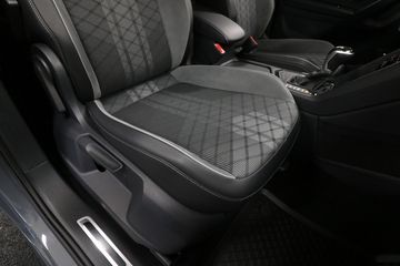 Voertuigafbeelding 28