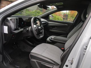 Voertuigafbeelding 2