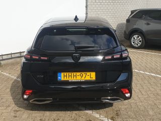 Voertuigafbeelding 9