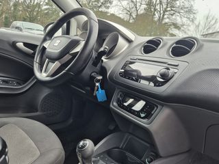 Voertuigafbeelding 8