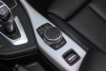 Voertuigafbeelding 30