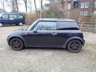 Voertuigafbeelding 6