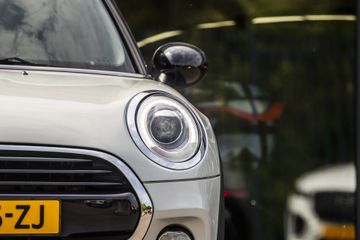 Voertuigafbeelding 3