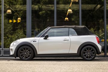 Voertuigafbeelding 7