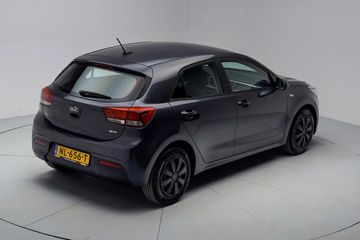 Voertuigafbeelding 12