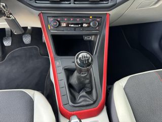 Voertuigafbeelding 16