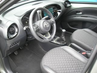 Voertuigafbeelding 6