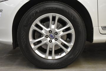 Voertuigafbeelding 4