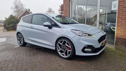 Voertuigafbeelding 6