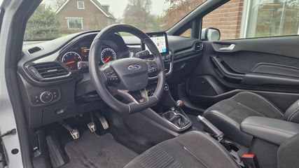 Voertuigafbeelding 8