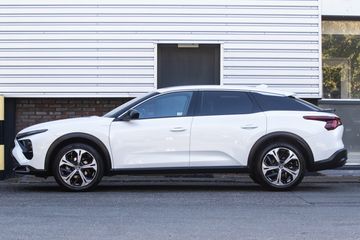 Voertuigafbeelding 2