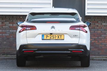 Voertuigafbeelding 3