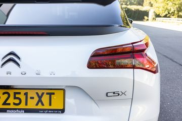 Voertuigafbeelding 6