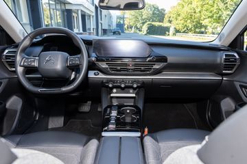 Voertuigafbeelding 9