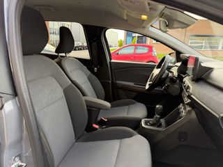 Voertuigafbeelding 13