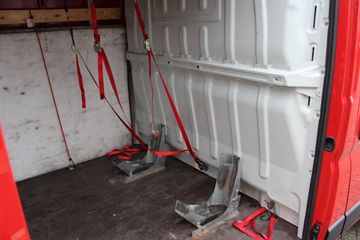 Voertuigafbeelding 2