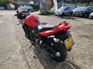 Voertuigafbeelding 6