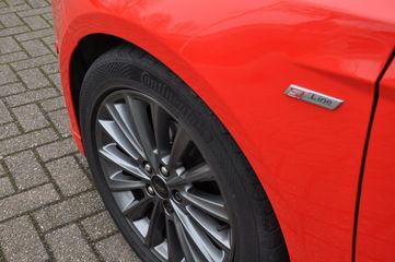 Voertuigafbeelding 6