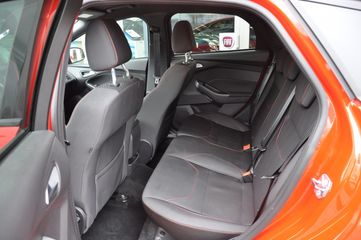 Voertuigafbeelding 8